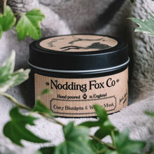 Load image into Gallery viewer, Cosy Blankets & Winter Musk scented Candle (150g)